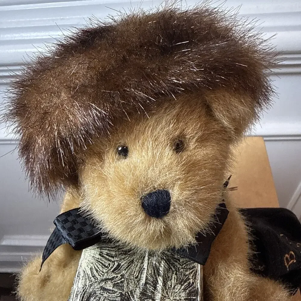 Boyds Bears Ivanna Spendalot #903401 8” Born to Shop Bear 2002 w/ Tags